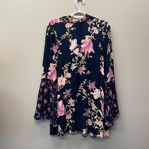 Free People Tate Floral Print Mock Neck Bell Sleev - Picture 3 of 8